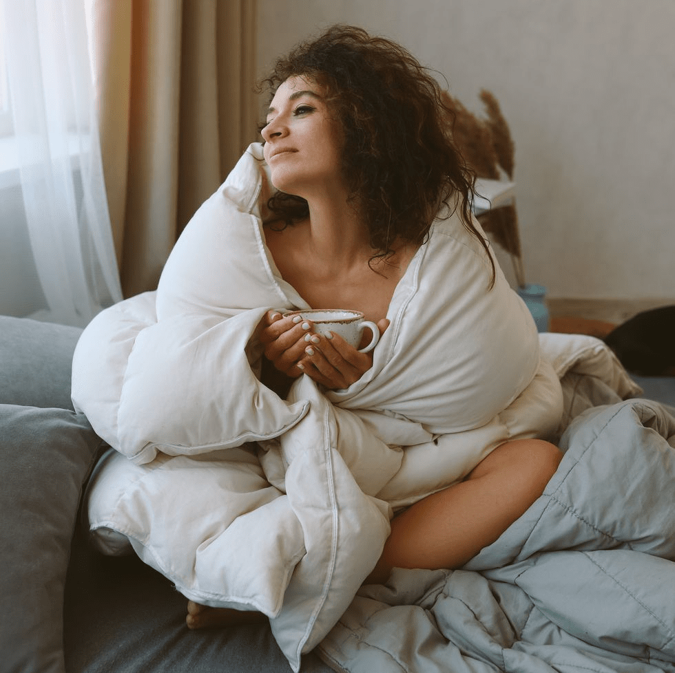 Gotta stumble on home to my baby... I mean my weighted blanket. Source: Getty Images