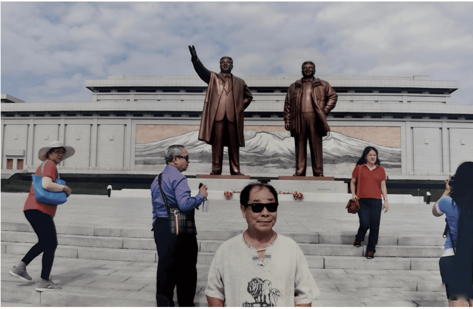 Living and Growing World Pokok.Asia